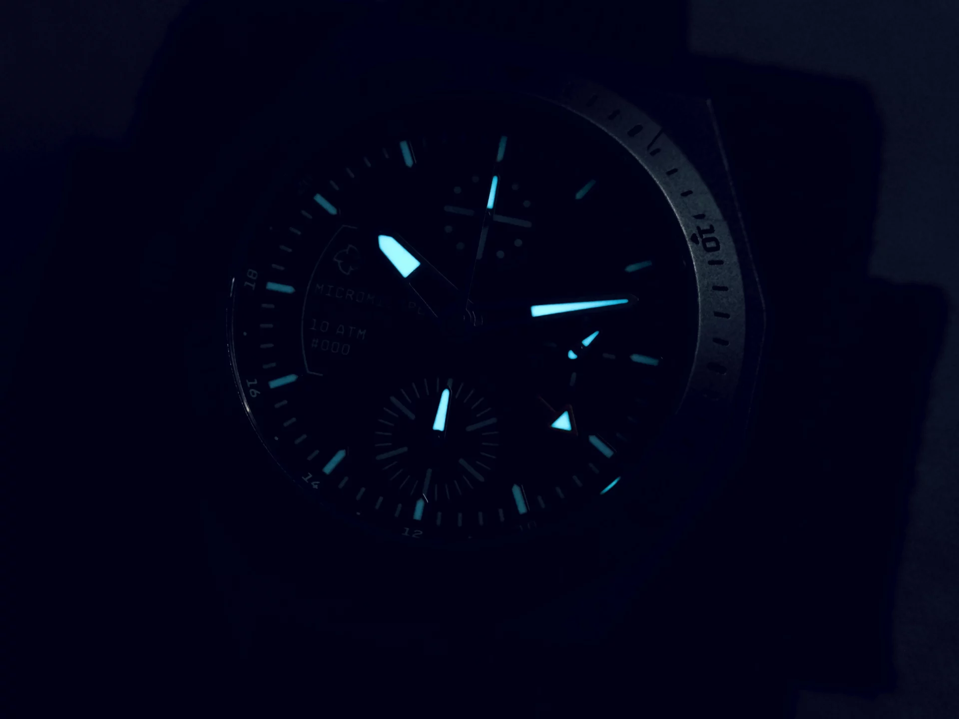 Micromilspec Milgraph Montre Outil Militaire visibilité de nuit